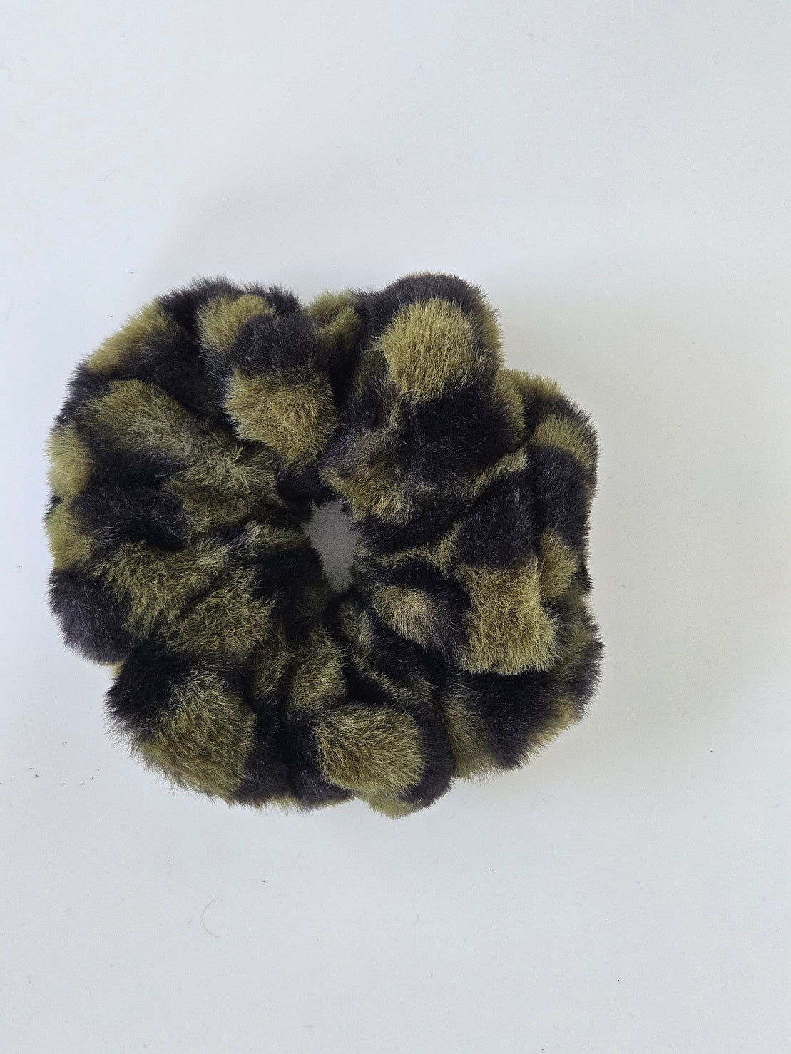 Teddy Fluffy Scrunchie White Print