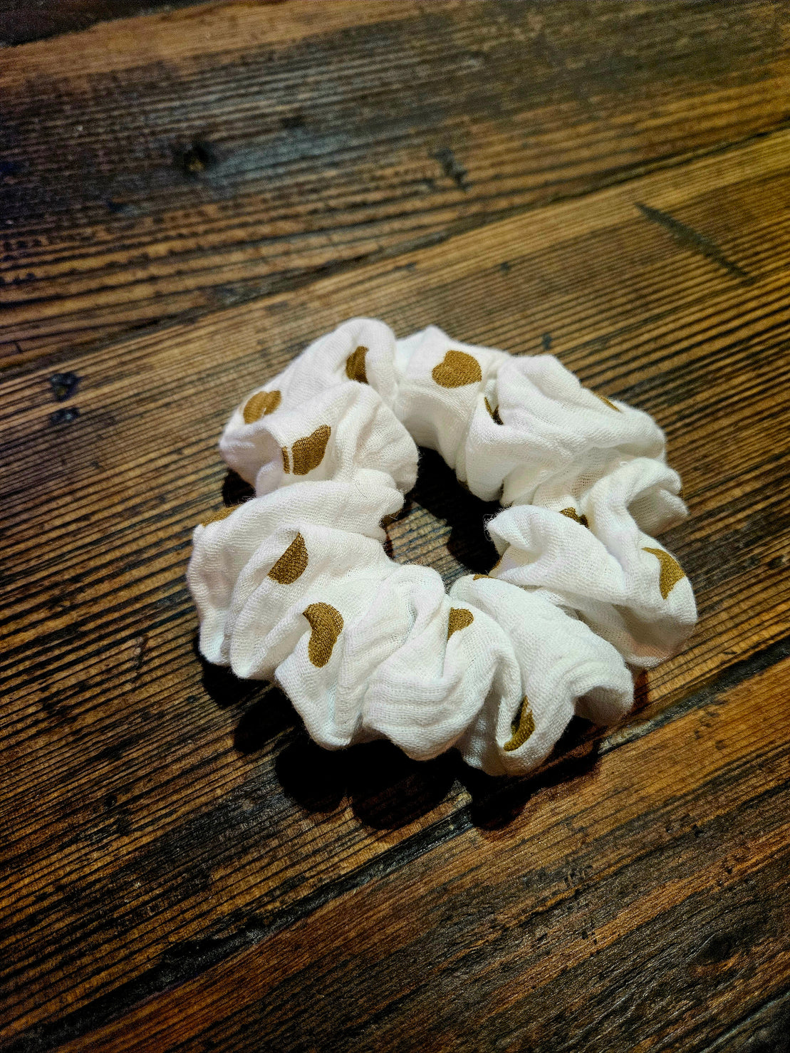 Linen Heart Scrunchie