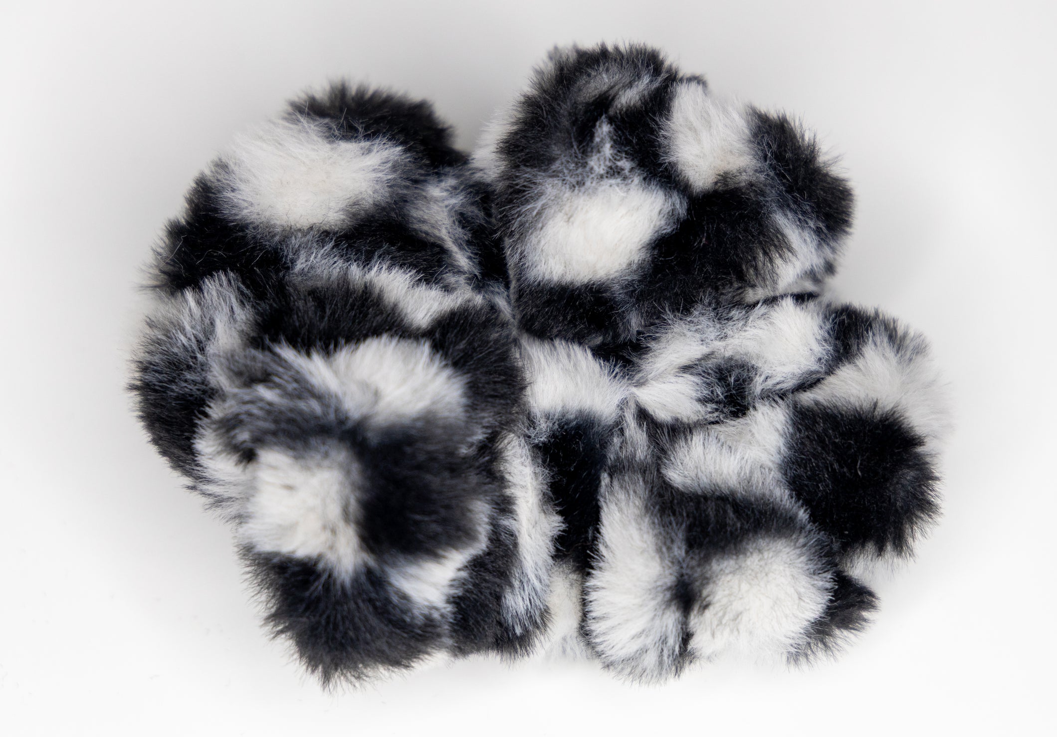 Chess board faux fur scrunchie