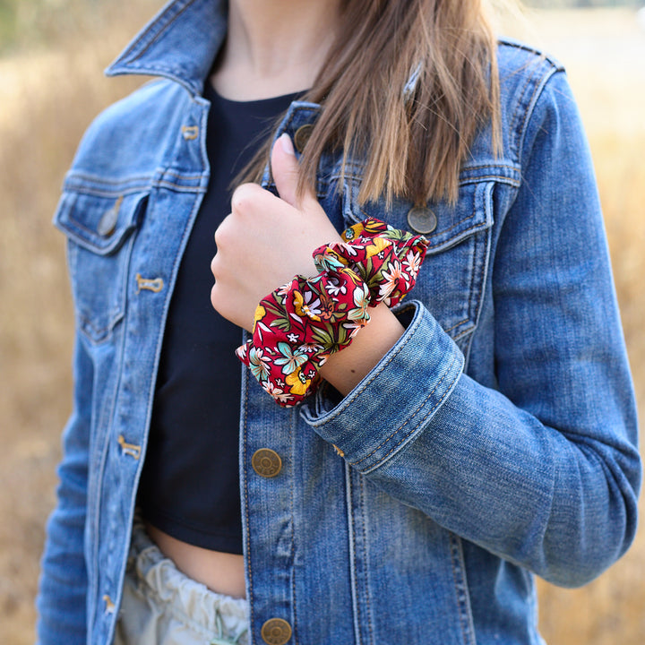 Print Scrunchie Teal and Red