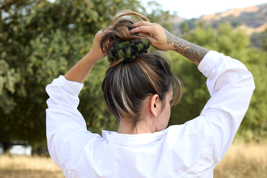 Teddy Fluffy Scrunchie White Print