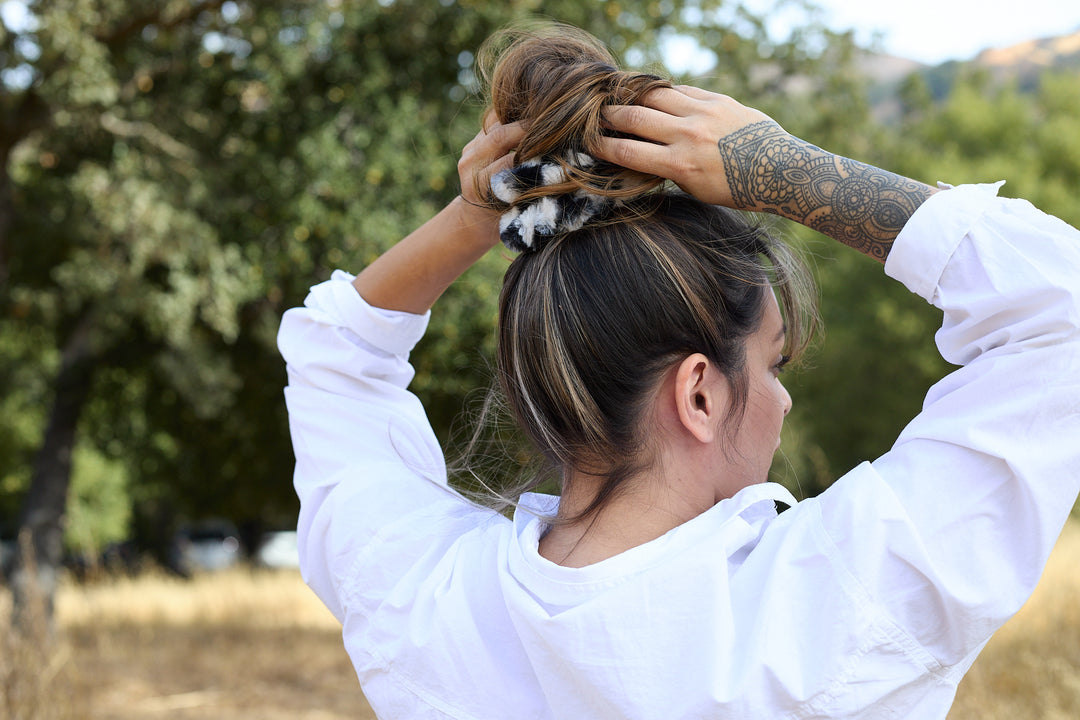 Teddy Fluffy Scrunchie White Print